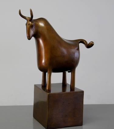 Original Figurative Animal Sculpture by JUAN MARTINEZ PARENTE