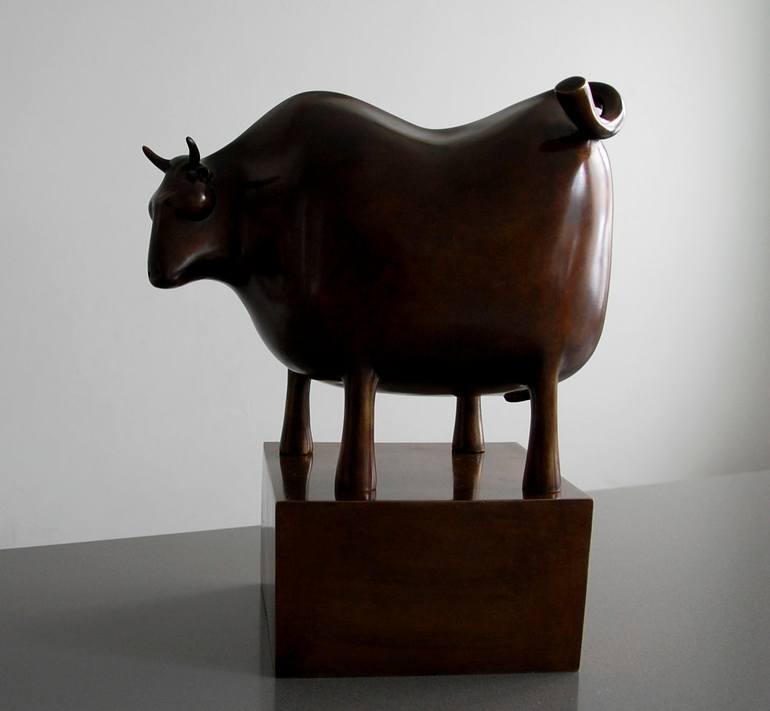 Original Figurative Animal Sculpture by Juan Martinez Parente