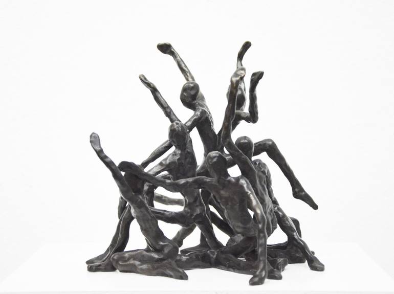 Original Figurative People Sculpture by Ilona Ottenbreit