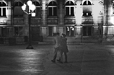 3am-Lovers in Paris thumb