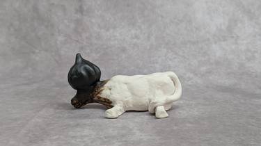 Original Black & White Animal Sculpture by Ayelet Zer Sheinboim