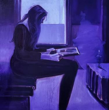 Tall Reader in a Quiet Violet interior thumb