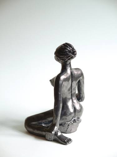 Original Figurative Women Sculpture by Yvan Tostain