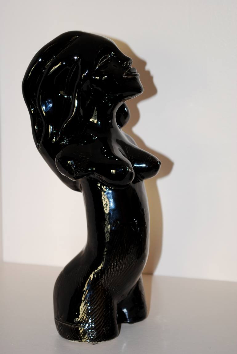 Original Figurative Women Sculpture by Yvan Tostain