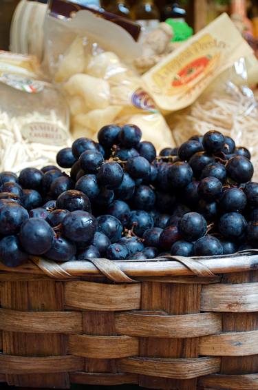 Grapes, Siena, Italy - LIMITED EDITION Fine Art Photography thumb