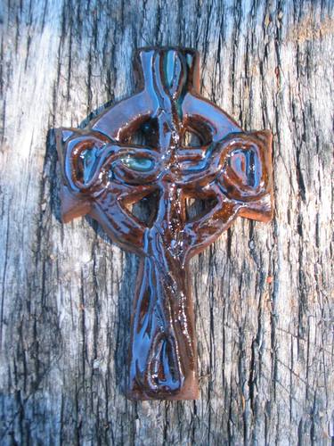 celtic cross thumb