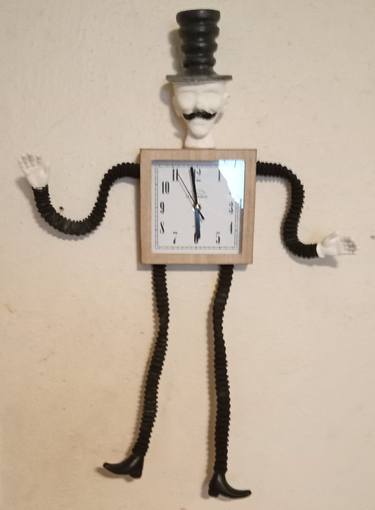 Wall Clock thumb