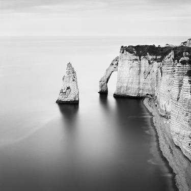 Étretat, Normandy. thumb