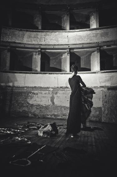Original Documentary Women Photography by Alessandro Passerini