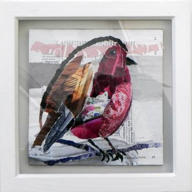 Robin Red Breast- Britain's National Bird (in recycled,ripped papers) thumb