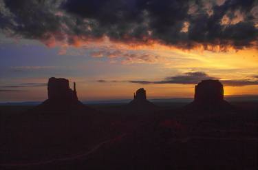 Monument Valley at Sunset thumb