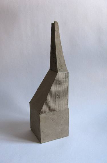 Geometrical sculpture -vase thumb