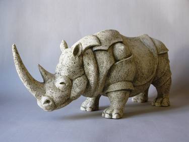 Rhinoceros thumb