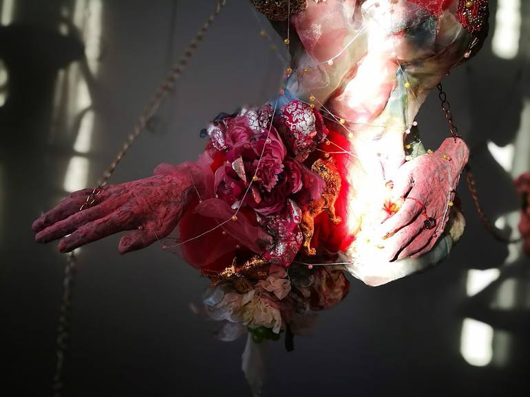Original Figurative People Sculpture by Velta Emilija Platupe