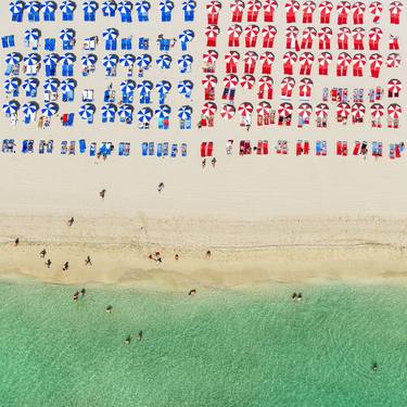 Red white and Blue on Miami Beach thumb