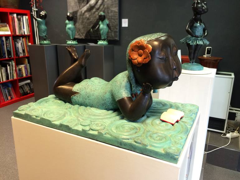 Original Art Deco Children Sculpture by Jiahui Wu