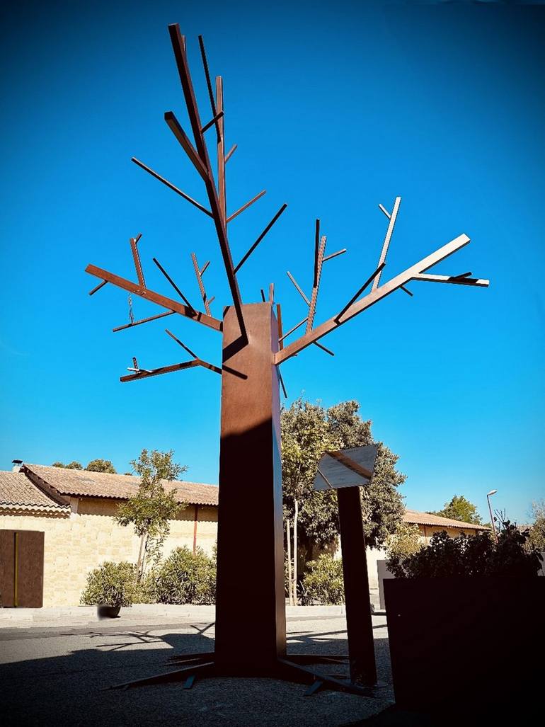 Original Conceptual Nature Sculpture by Arson Diffusart