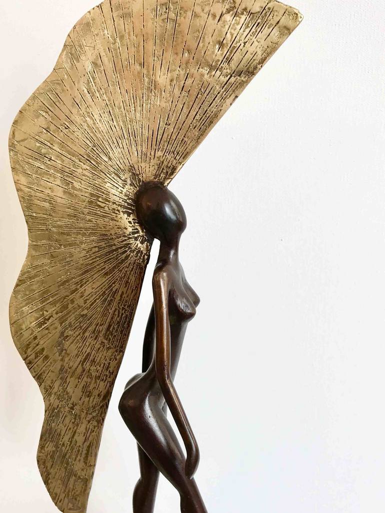 Original Figurative Women Sculpture by Olivier Messas