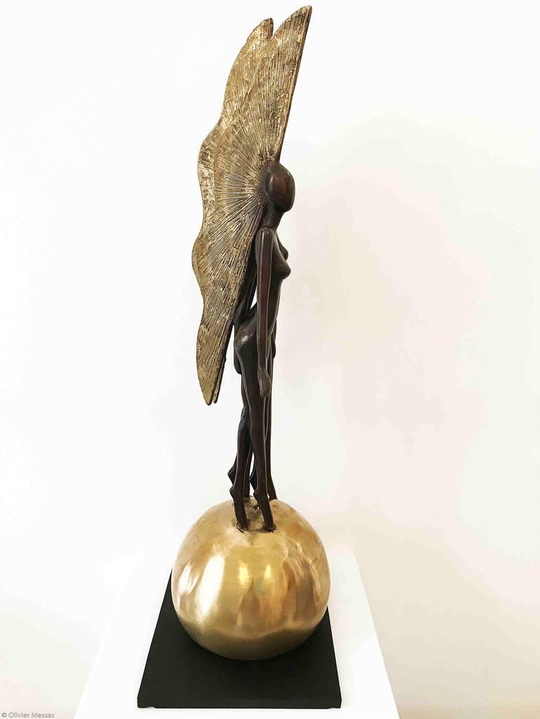 Original Figurative Women Sculpture by Olivier Messas