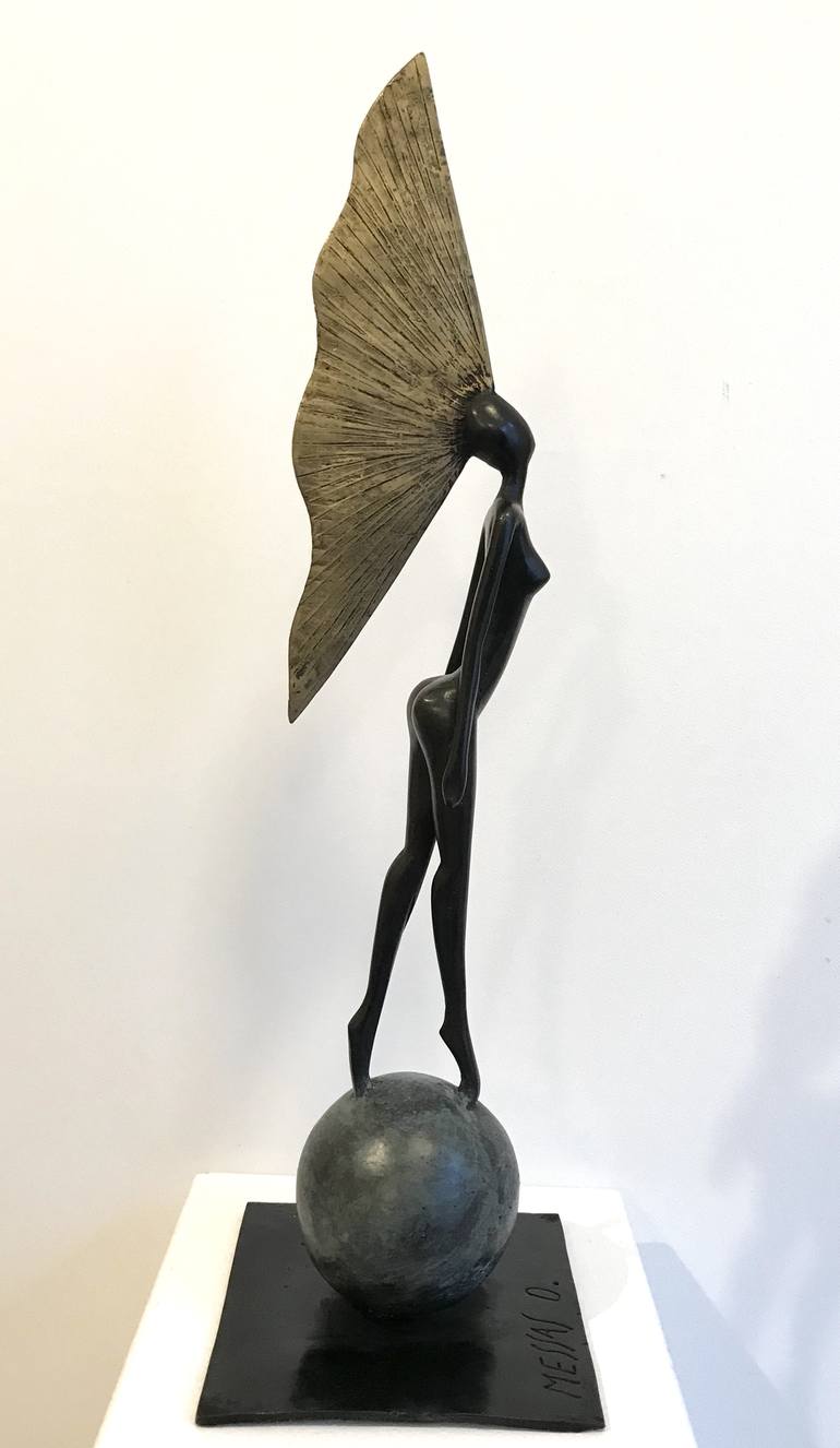 Original Figurative Women Sculpture by Olivier Messas