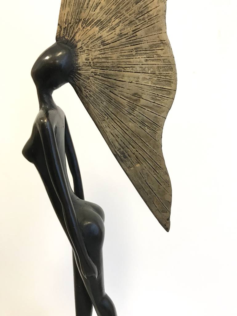 Original Figurative Women Sculpture by Olivier Messas