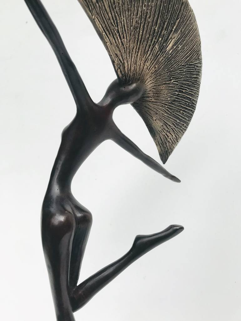 Original Art Deco Women Sculpture by Olivier Messas