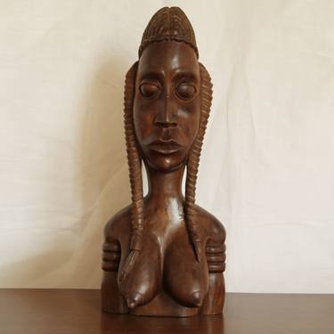 Wooden statuette thumb