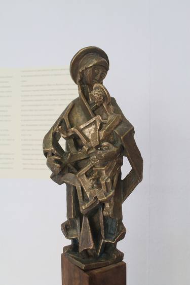 Original Women Sculpture by Anton Kambarev