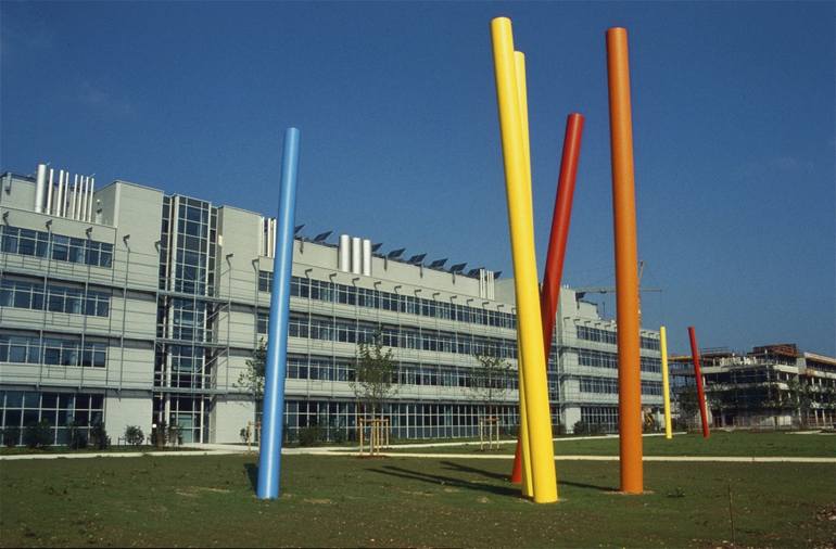 Original Street Art Science/Technology Sculpture by Edgar Knoop