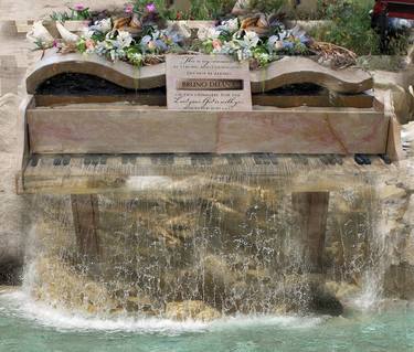 Piano fountain thumb