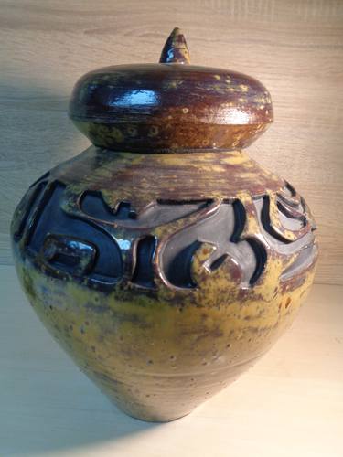 DIVNA/ceramic pottery with lid thumb