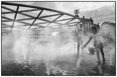Spray Fountains at Rogier Square - 1/1 Limited Single Edition 24x16 thumb