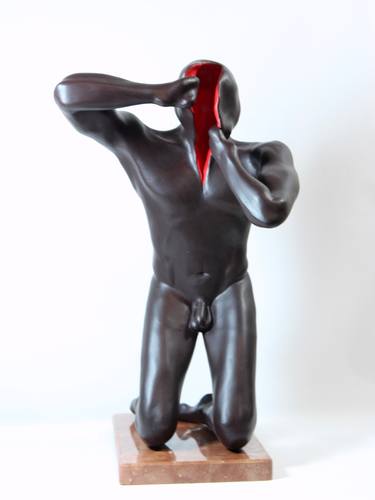 Original Figurative Men Sculpture by Maksim Kuznetcov