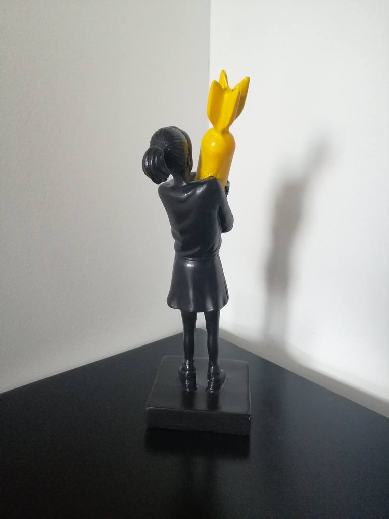 Original Figurative Women Sculpture by Carole Carpier
