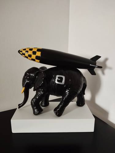 Original Pop Art Animal Sculpture by Carole Carpier