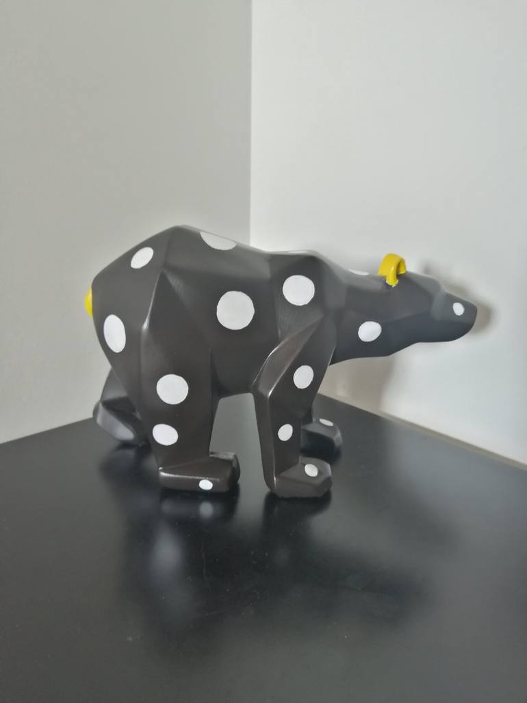 Original Pop Art Animal Sculpture by Carole Carpier