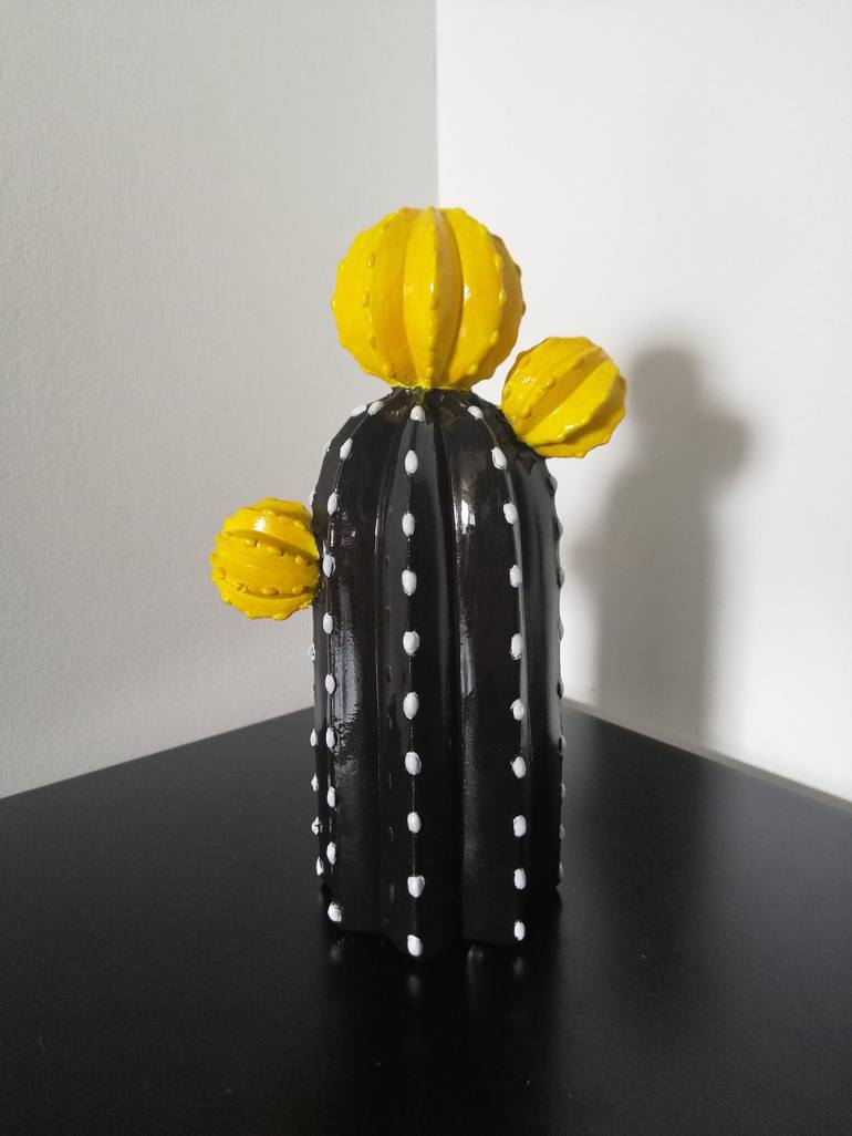 Original Pop Art Botanic Sculpture by Carole Carpier