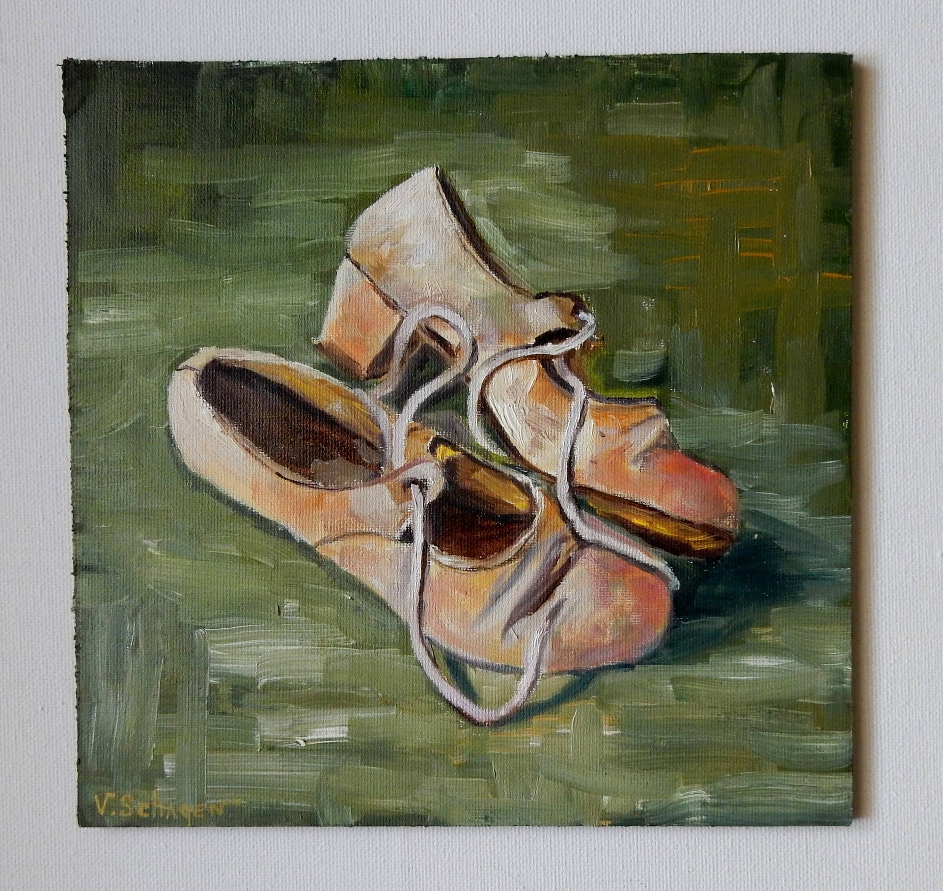 painting old shoes
