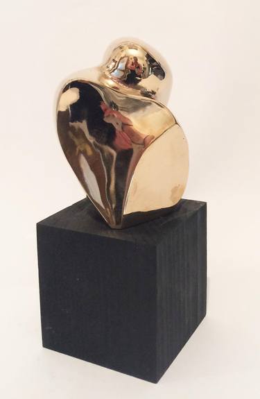 Original Abstract Sculpture by Linda Saskia Menczel