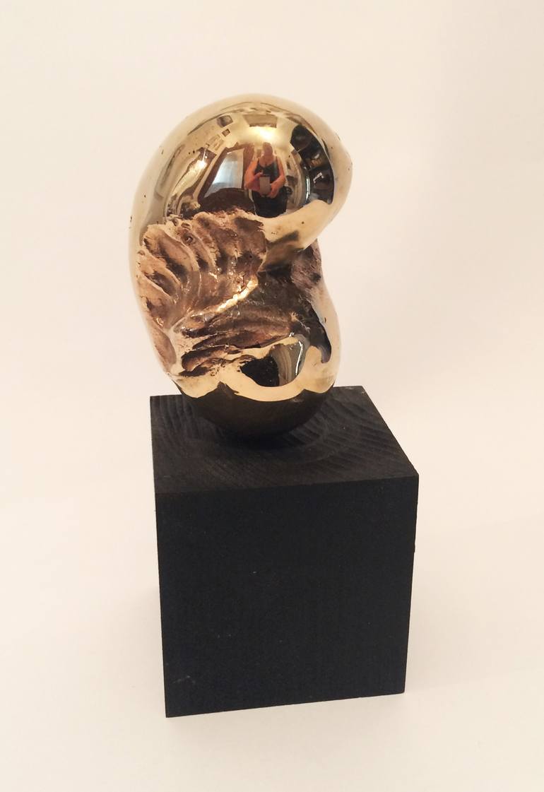 Original Abstract Sculpture by Linda Saskia Menczel