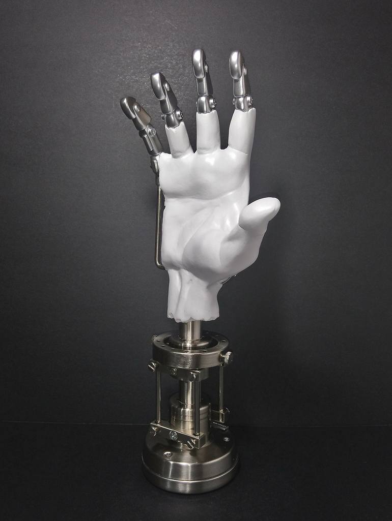 Original Figurative Body Sculpture by Renzo Gamonet