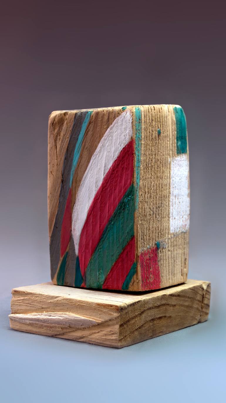 Original Abstract Geometric Sculpture by Isabel Ruiz Perdiguero