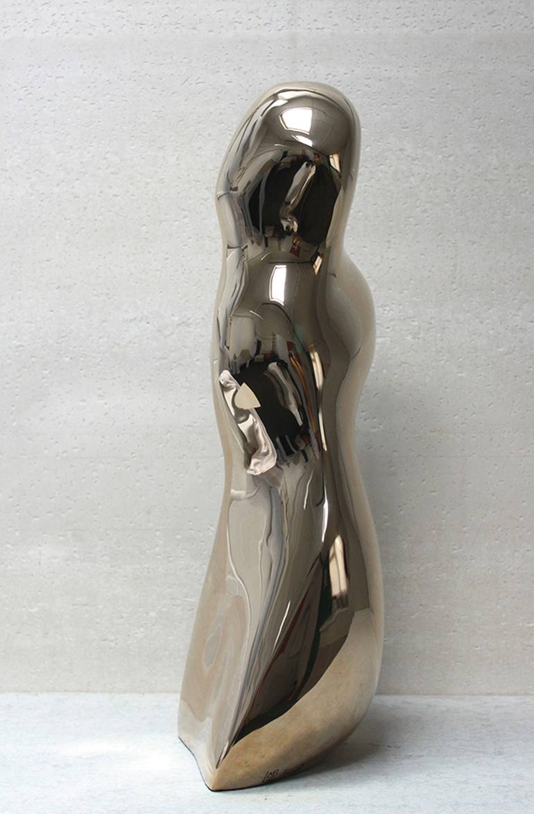 Original Body Sculpture by Marko Humphrey-Lahti