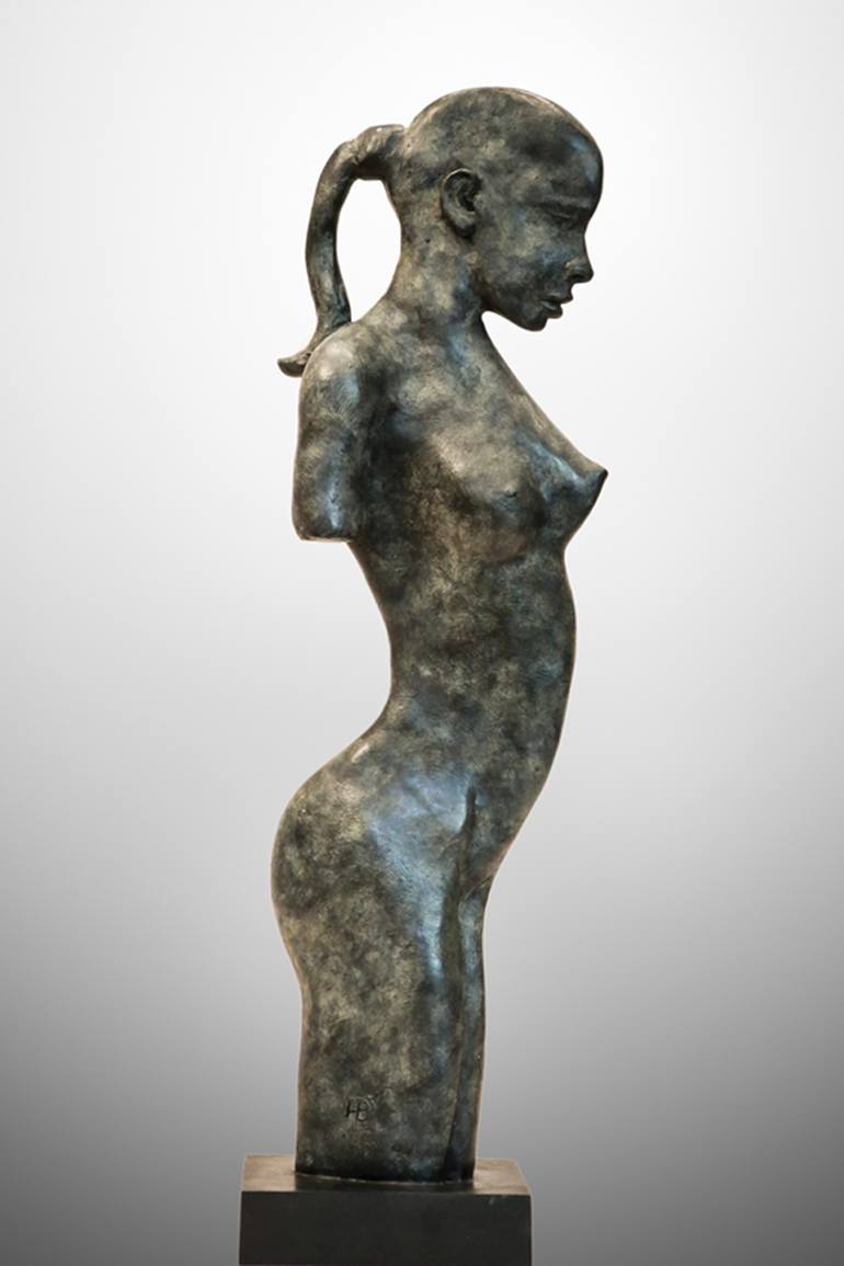 Original Modern Body Sculpture by Béatrice Bissara