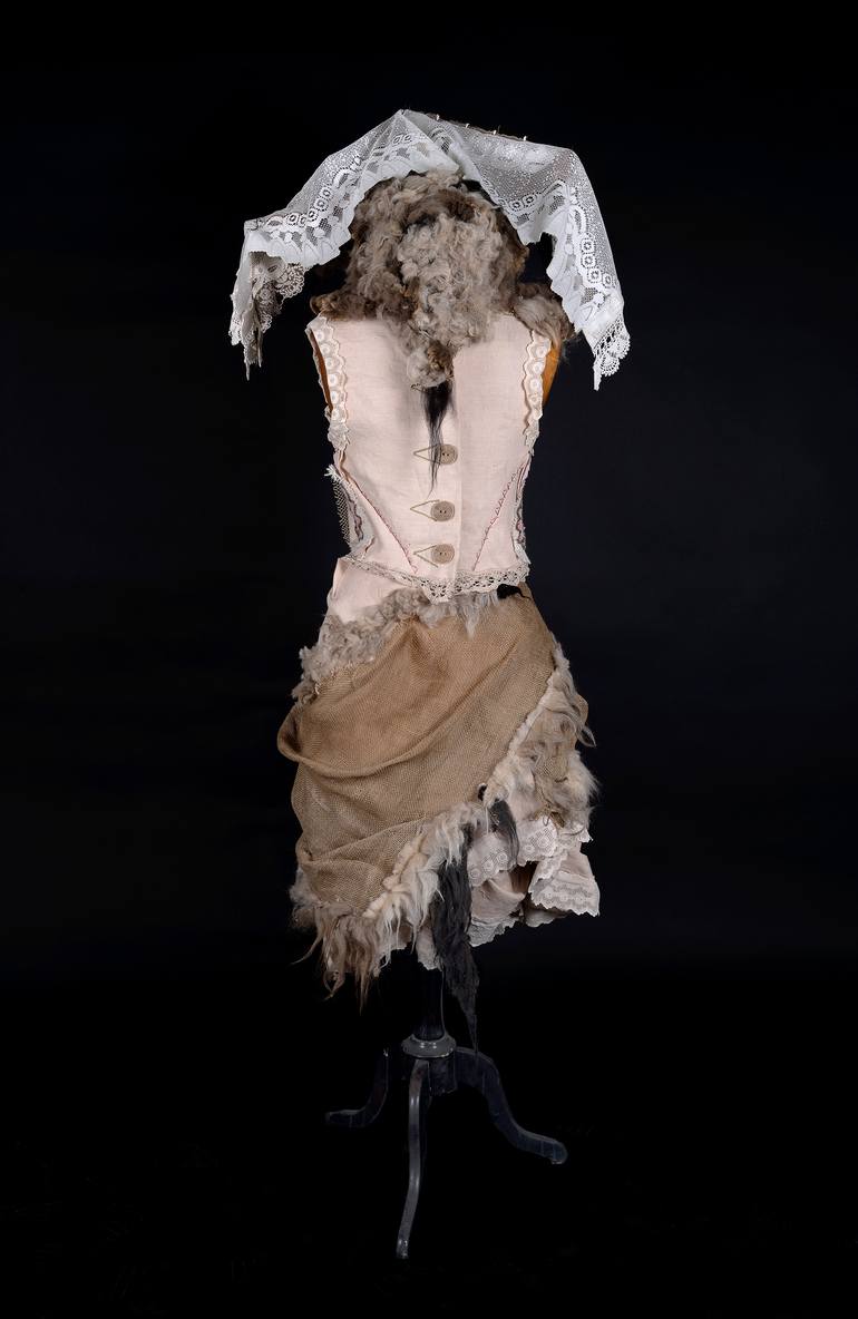 Original Contemporary Animal Sculpture by Vivienne Riggio