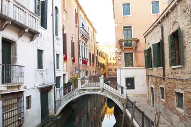 Venice cityscape with bridge thumb