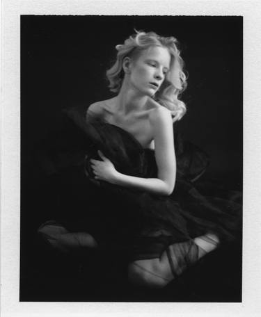 #6 from the "Black" serie. Single edition polaroid. - Limited Edition of 1 thumb