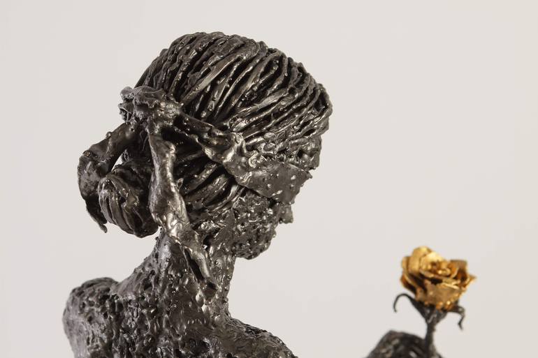 Original Women Sculpture by Federico Molinaro