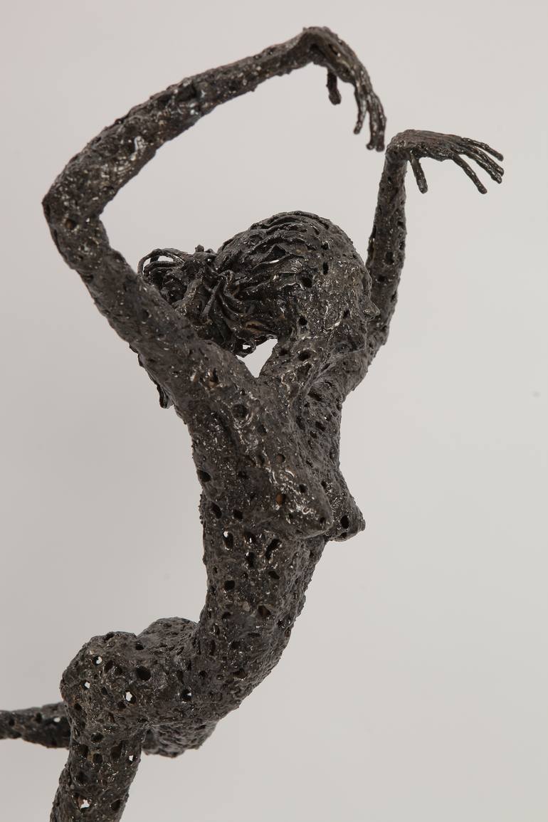 Original Women Sculpture by Federico Molinaro