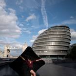 Stillness in Motion #153 - London by Cody Choi